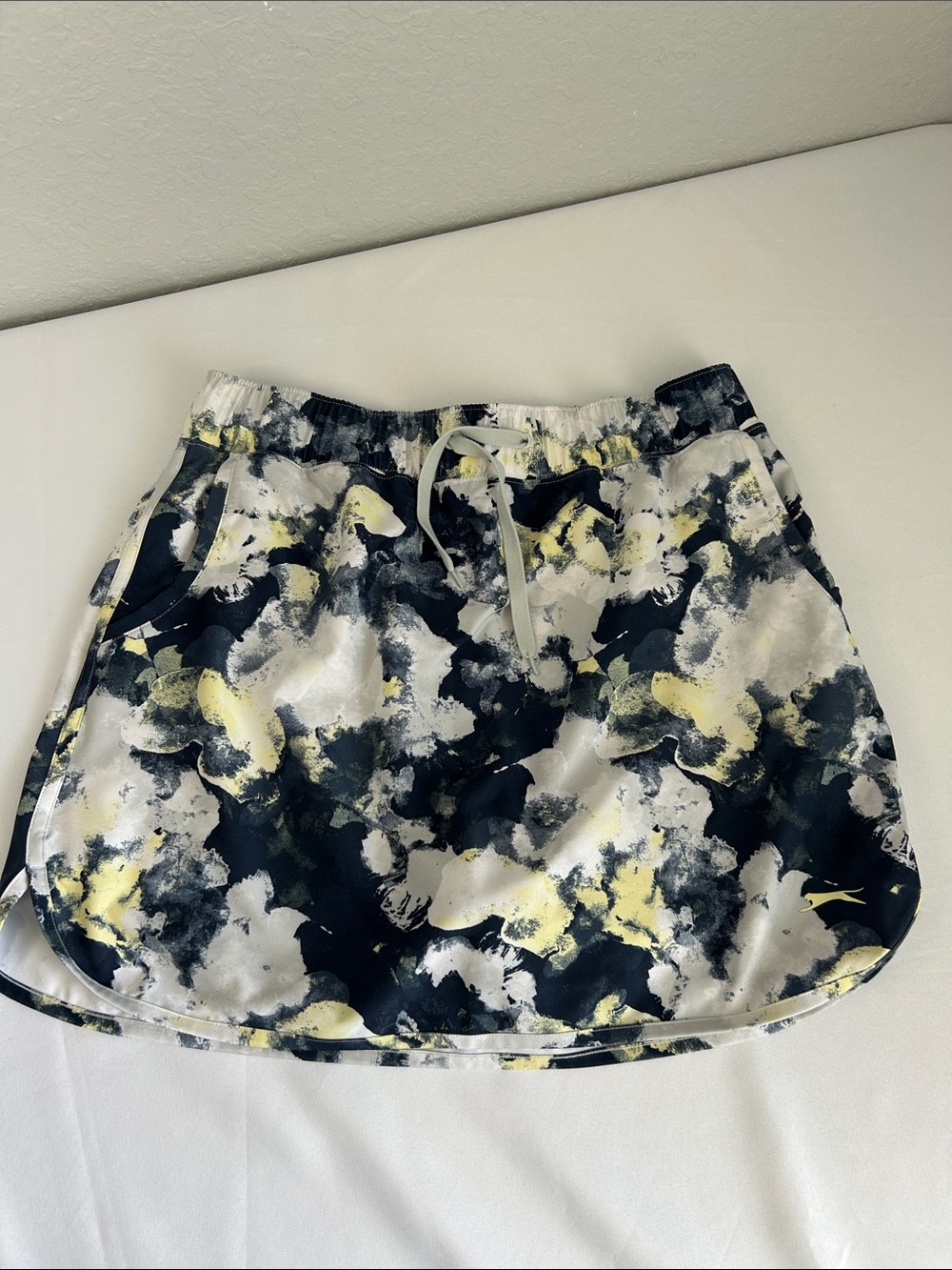 Slazenger Golf Skort Womens Medium Blue White Abstract Athletic Skirt Skort